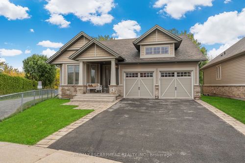 5 Oakdale Blvd, Smithville, ON, L0R2A0 | Card Image