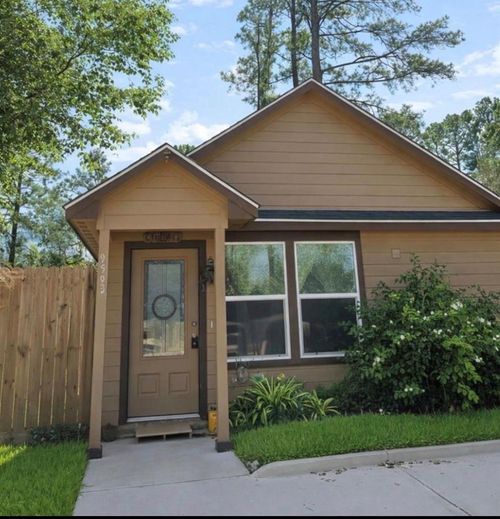 9593 Darkwood St, Willis, TX, 77318-7248 | Card Image