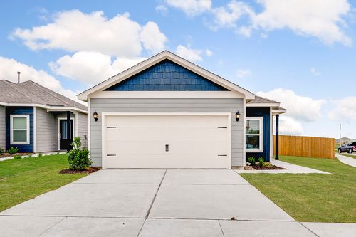 8416 White Wolf Trl, Ponder, TX, 76259-2035 | Card Image