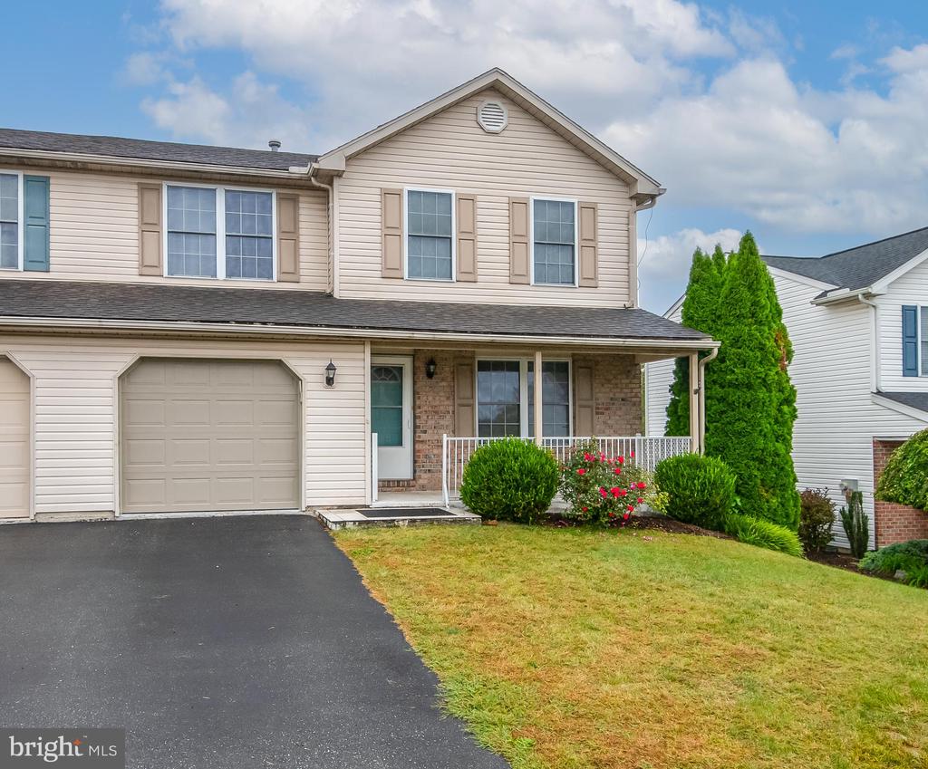 Oneida Dr, Reading, PA 19608