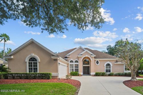8253 Bay Tree Ln, Jacksonville, FL, 32256-3613 | Card Image