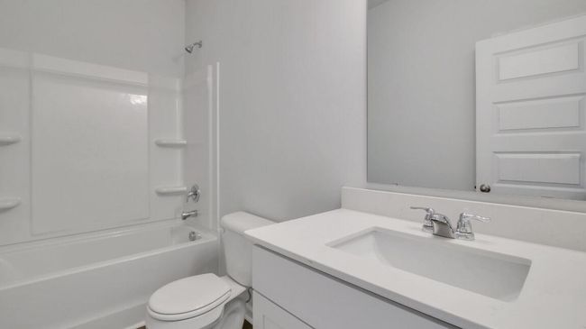 12 Guest Bath 1 | Image 12