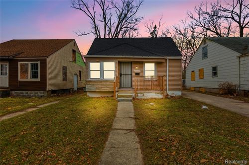 17142 Pembroke Ave, Detroit, MI, 48235-2456 | Card Image