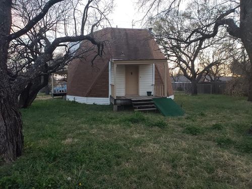 929 Era Ave, San Angelo, TX, 76905-8020 | Card Image