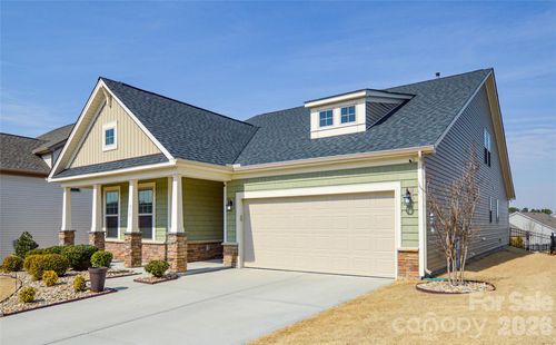 515 Cherry Blossom Ave Nw, Concord, NC, 28027-0715 | Card Image