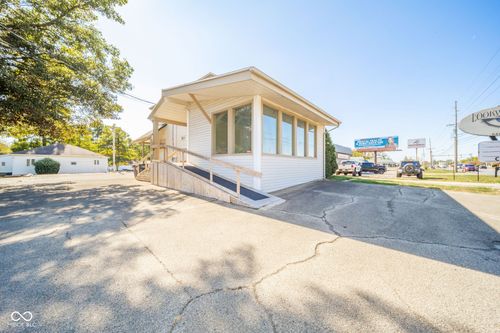 1615 E 53rd St, Anderson, IN, 46013-2825 | Card Image