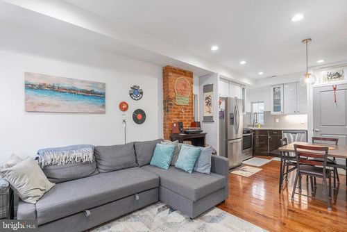 2-1517 Cambridge St, PHILADELPHIA, PA, 19130-1607 | Card Image