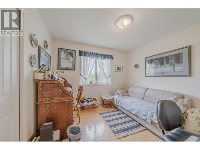 8562 Skyline Dr, House other with 5 bedrooms, 3 bathrooms and null parking in 70 Mile House BC | Image 24