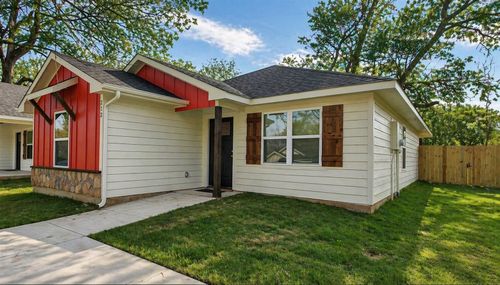 212 E Walker St, Denison, TX, 75021-2500 | Card Image