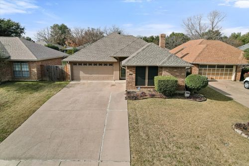 1511 Brook Forest Drive, Mansfield, TX, 76063 | Card Image