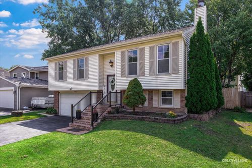 469 Glenmore Pl, Roselle, IL, 60172-2705 | Card Image