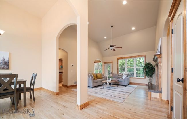 1004 Oconnell Dr, House other with 4 bedrooms, 4 bathrooms and null parking in Bozeman MT | Image 4