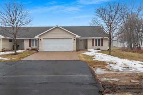 203 Channel, Shawano, WI, 54166 | Card Image