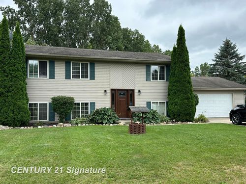 6126 E Maple Ave, Grand Blanc, MI, 48439-9005 | Card Image
