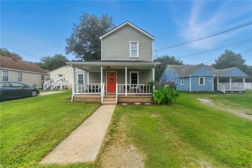 217 Center Ave, Newport News, VA, 23601-4503 | Card Image