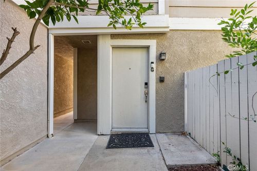 g-31321 The Old Rd, Castaic, CA, 91384 | Card Image
