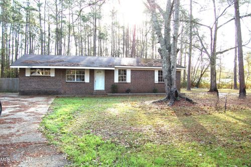 7420 Fish Hawk Rd, Gautier, MS, 39553-2712 | Card Image