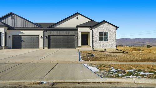 1581 N 200 E, Nephi, UT, 84648-5600 | Card Image