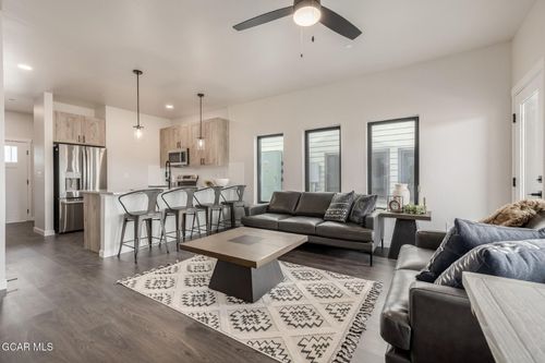 137-137 Granby Meadow Dr, Granby, CO, 80446-5303 | Card Image