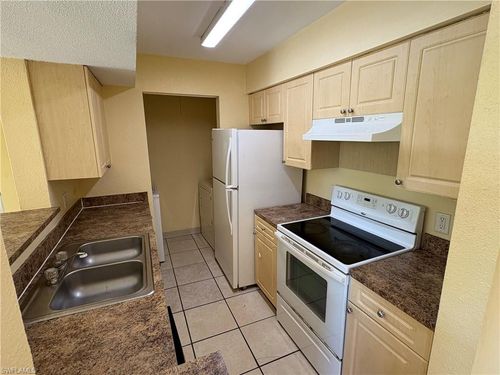 719-2905 Winkler Ave, FORT MYERS, FL, 33916-9369 | Card Image