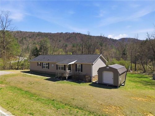 8455 Mertie Road, Millers Creek, NC, 28651 | Card Image