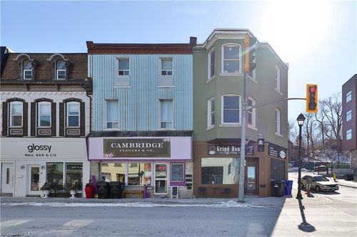 2 Queen St E, Cambridge, ON, N3C2A6 | Card Image