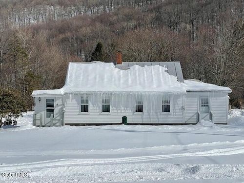 7 Browns Ln, Berlin, NY, 12022-2105 | Card Image