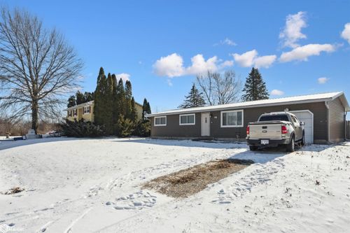 176 Lakeview Dr, Wataga, IL, 61488-9600 | Card Image