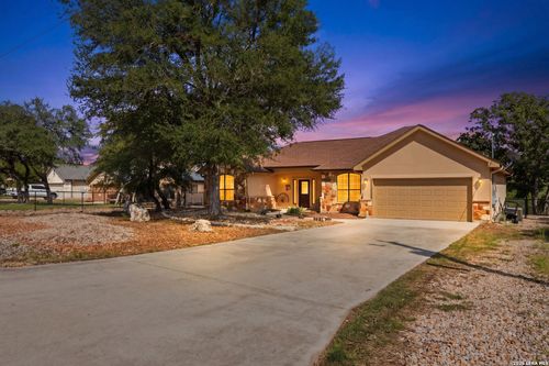 204 Bogi St, Canyon Lake, TX, 78133-2031 | Card Image