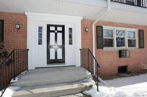 apt-7707-51 Bon Aire Cir, Suffern, NY, 10901-7352 | Card Image