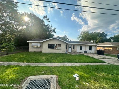 605 Pellerin St, Jeanerette, LA, 70544 | Card Image