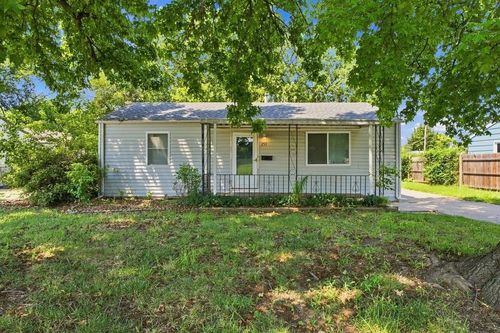 253 N Nelson Ave., Haysville, KS, 67060 | Card Image