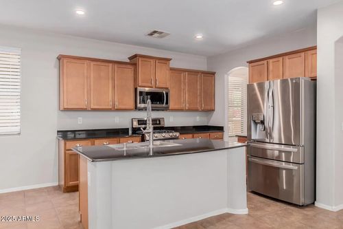 21125 W Elm Way, Buckeye, AZ, 85396-7512 | Card Image