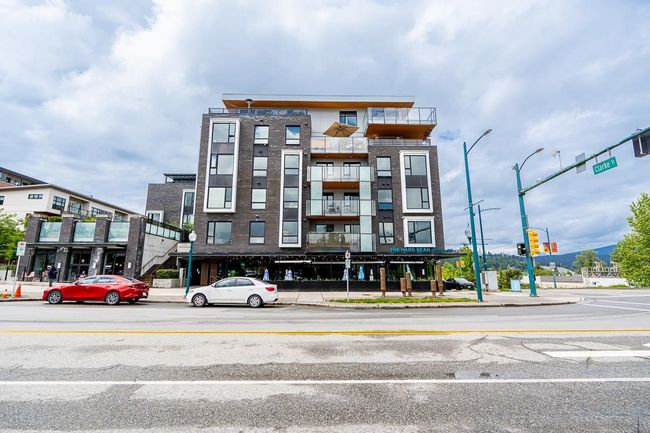 View of building exterior | Image 35