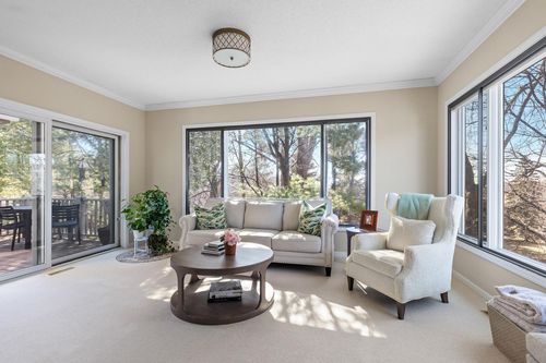 365 Waycliffe Dr S, Wayzata, MN, 55391-1343 | Card Image