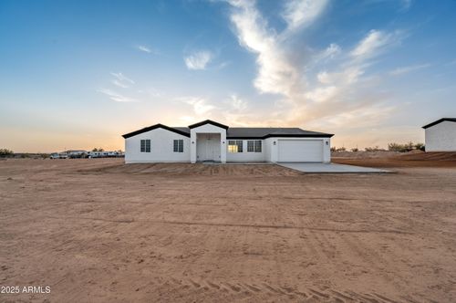 2135 S Wickenburg Rd, Tonopah, AZ, 85354 | Card Image