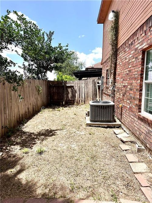3205 Black Oak Ln, Mission, TX, 78573-1314 | Card Image