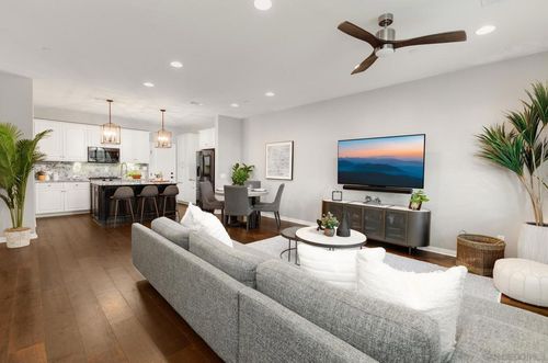 15947 Parkview Loop, San Diego, CA, 92127-3485 | Card Image