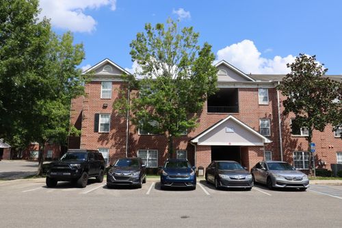 824-3000 S Adams St, TALLAHASSEE, FL, 32301-6946 | Card Image