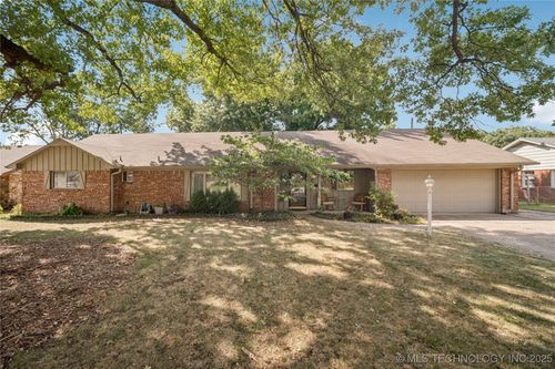 6016 Irvington Ave, Tulsa, OK, 74135-7652 | Card Image