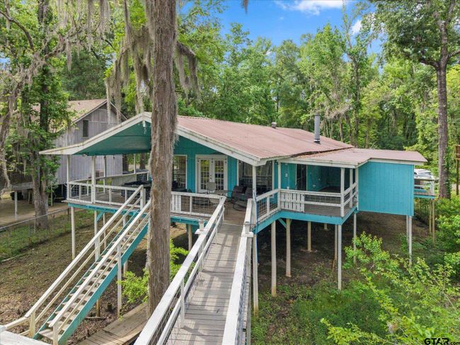 230 W Sesame St, House other with 3 bedrooms, 2 bathrooms and null parking in Karnack TX | Image 4