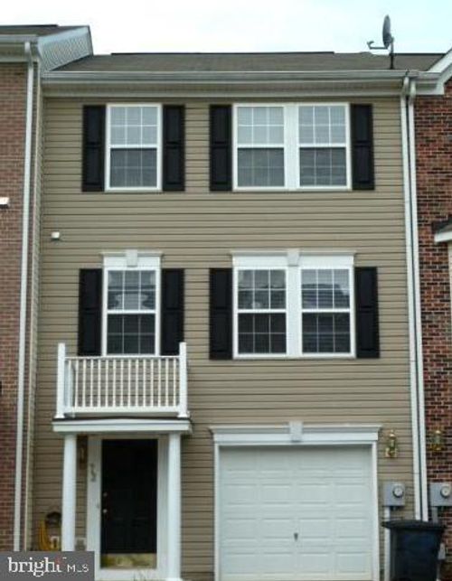 73 Eldon Dr, CHARLES TOWN, WV, 25414-5507 | Card Image