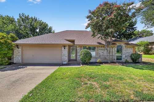 2008 Homecraft Dr, Bedford, TX, 76021-3508 | Card Image