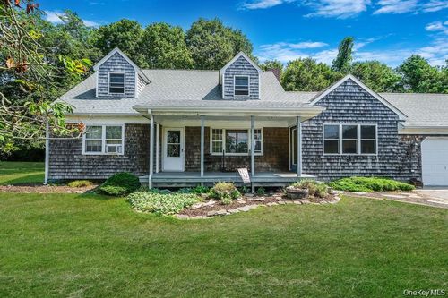 295 Willow Terrace Ln, Orient, NY, 11957-2064 | Card Image