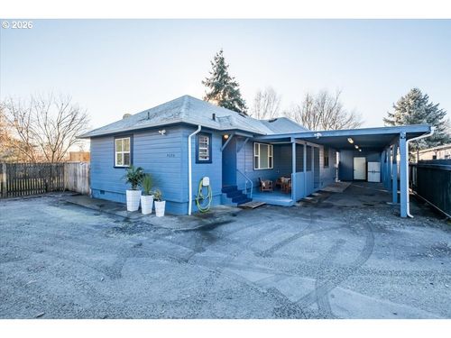 4086 Bell Ave, Eugene, OR, 97402-1838 | Card Image