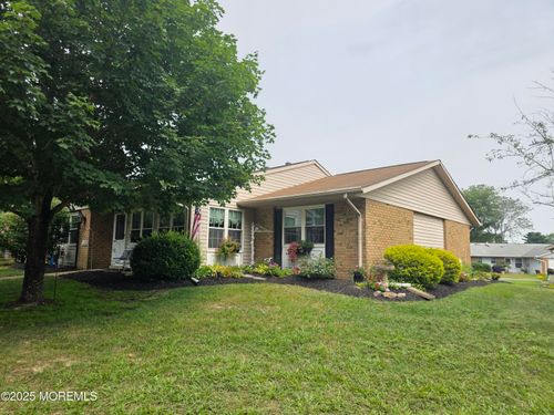 83 Cambridge Cir, MANCHESTER, NJ, 08759-7139 | Card Image