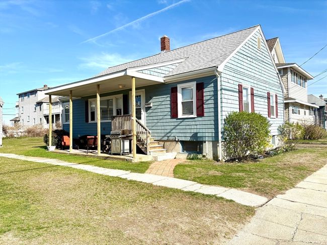 90 Manomet Ave, House other with 3 bedrooms, 2 bathrooms and 2 parking in Hull MA | Image 4