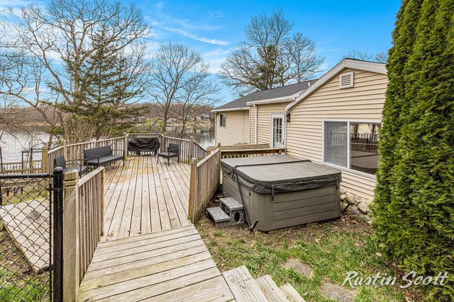 7229 Bordeau Dr Ne, House other with 3 bedrooms, 2 bathrooms and null parking in Belding MI | Image 31