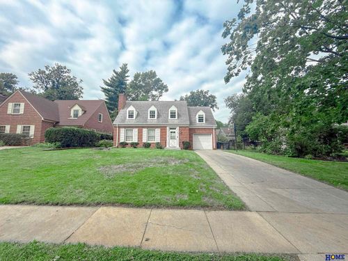 1225 N 38th St, Lincoln, NE, 68503-2020 | Card Image