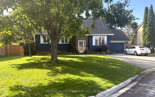 9 Don Crt, Lindsay, ON, K9V5T1 | Card Image